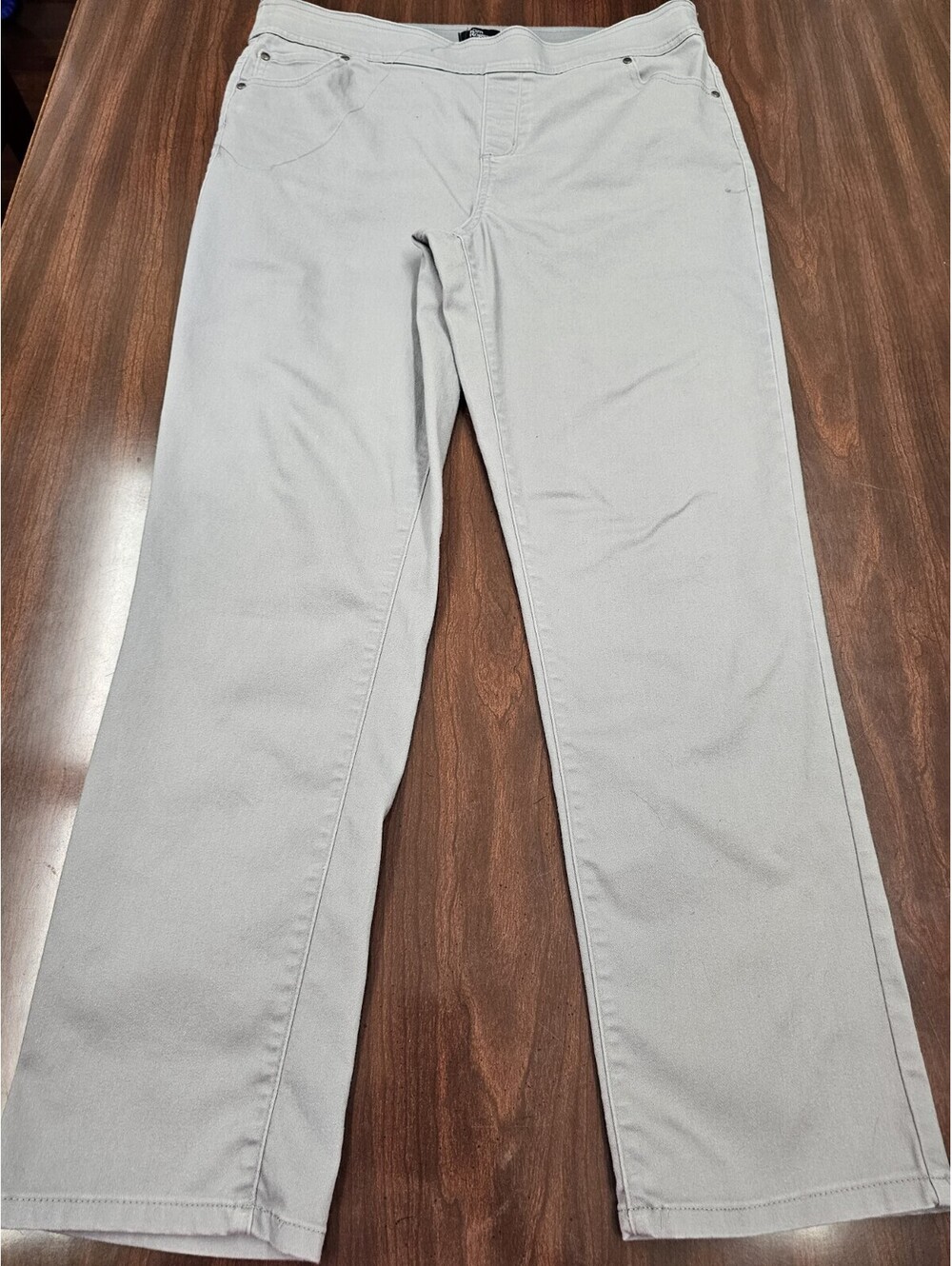 Kim Rogers Womens Pants 10S Gray Stretch Straight Leg Casual Petite Short